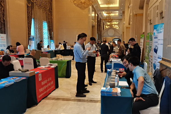 廠商展示優(yōu)質產品 /cxyq/20241017084604-FsUXC0MjlCb2LI07yGNUjR07toX3.jpg